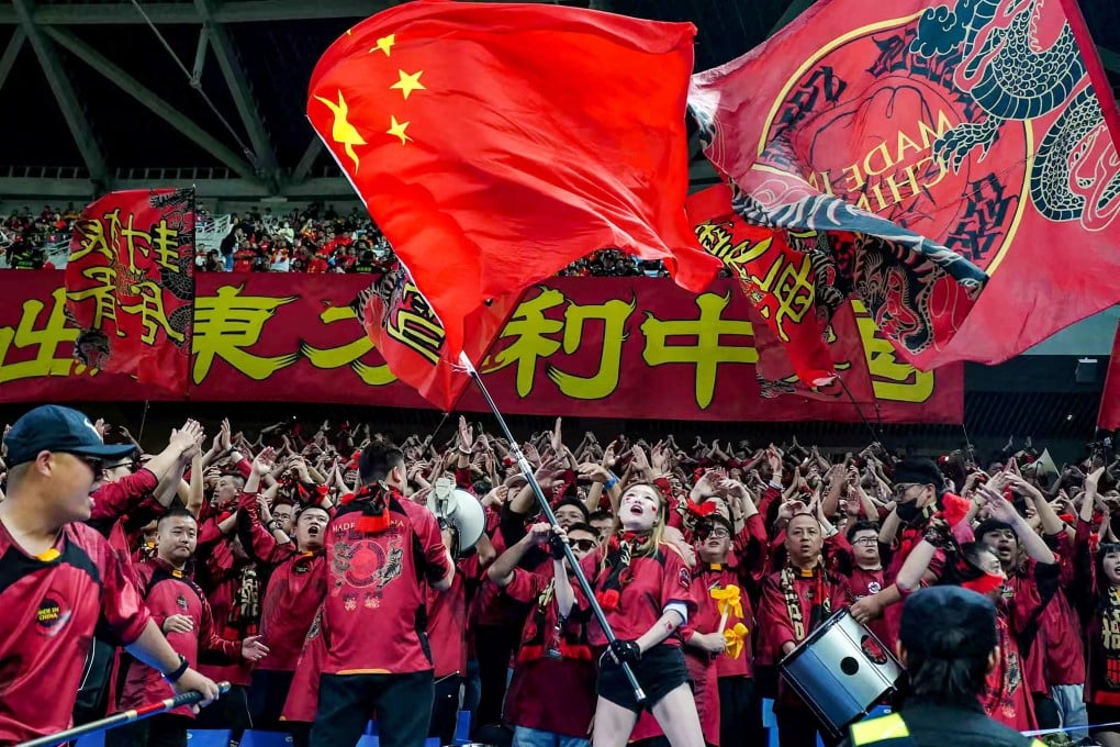 CHN football fans